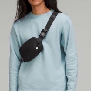 Lululemon Everywhere Belt Bag Black 1L